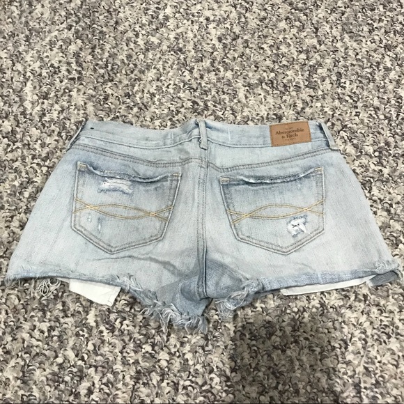 Abercrombie & Fitch jean shorts - Picture 2 of 3